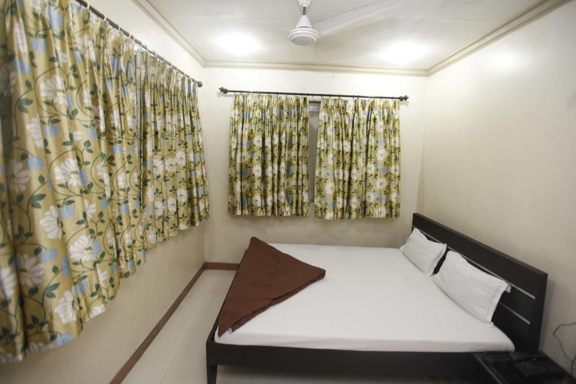 Al Madina Palace 2* Bombay