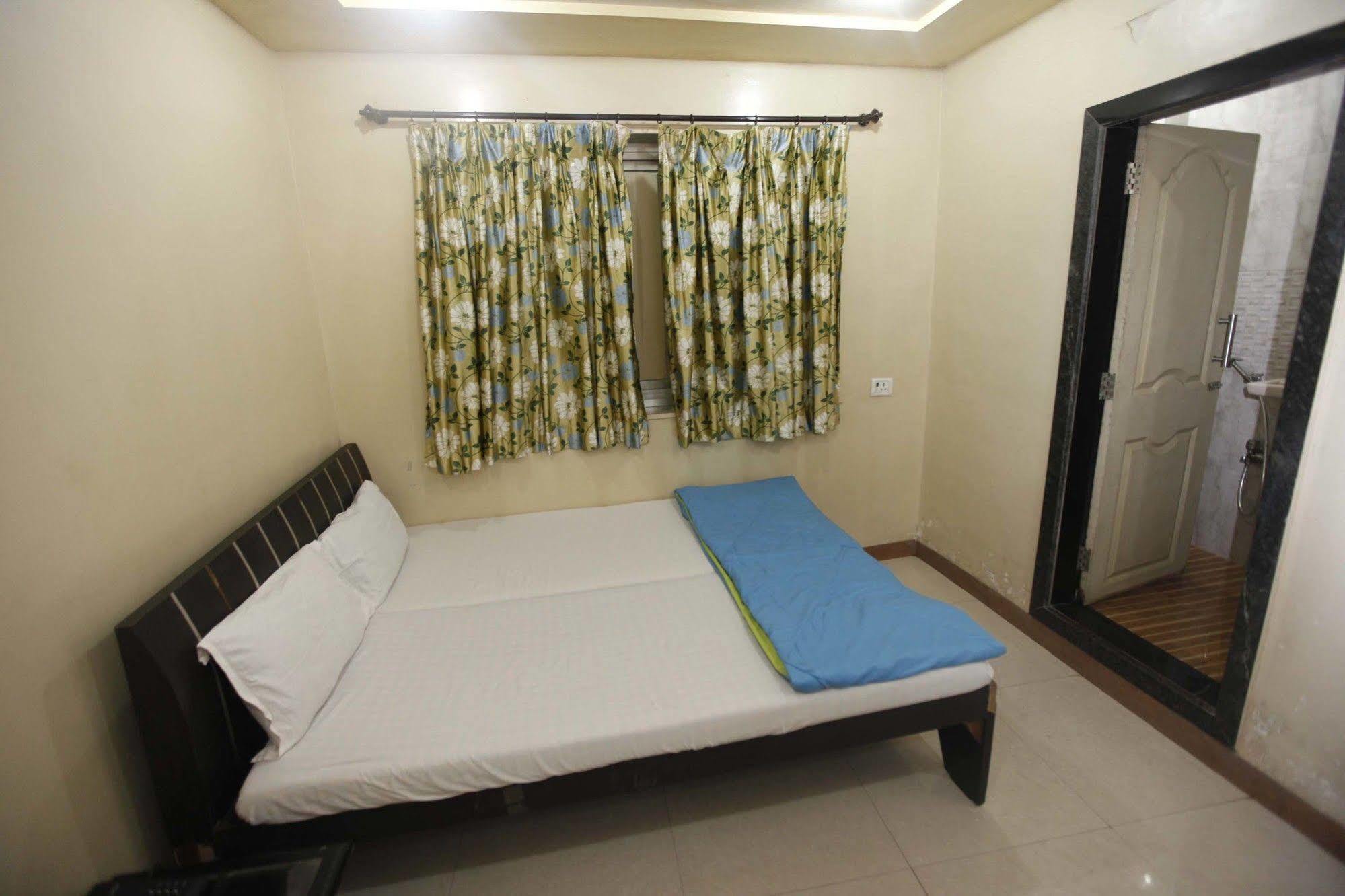 Al Madina Palace 2* Bombay