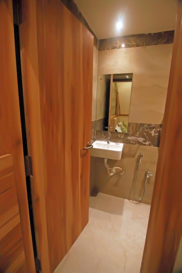 Al Madina Palace 2* Bombay